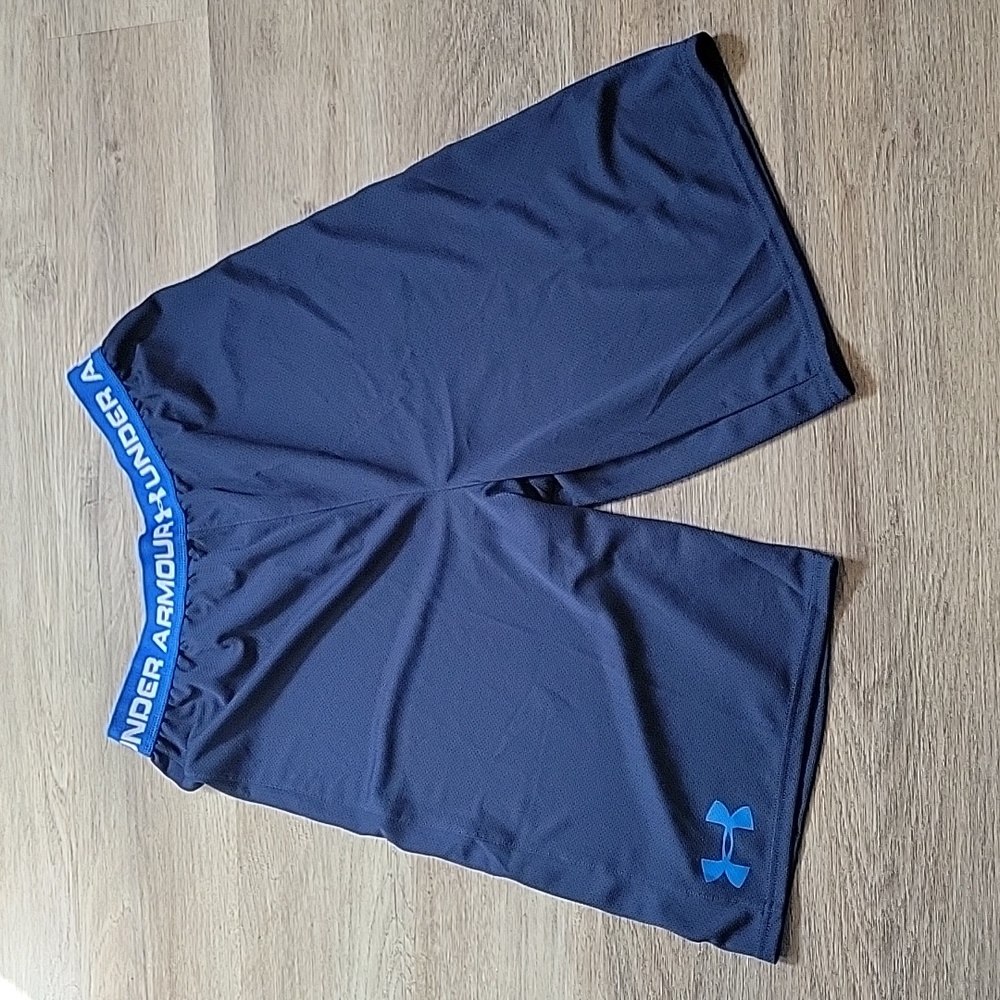 Under Armour navy shorts xl